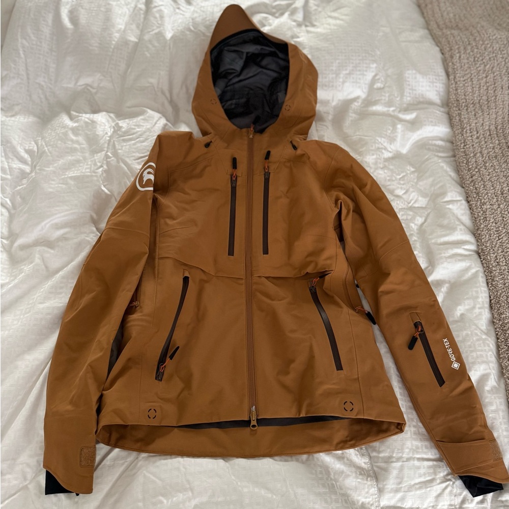 Backcountry Women’s Ski Jacket Size Extra Small. Khaki/Caramel color
